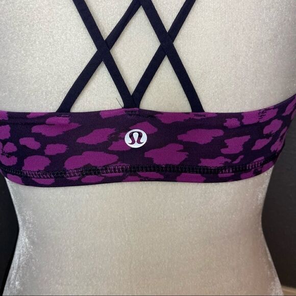 Lululemon Free to Be Sports Bra - Picture 7 of 9